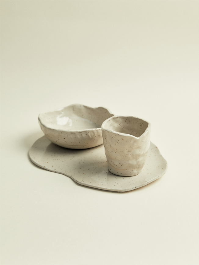 Set Moteado – Cuenco, Taza, Bandeja y Cuchara