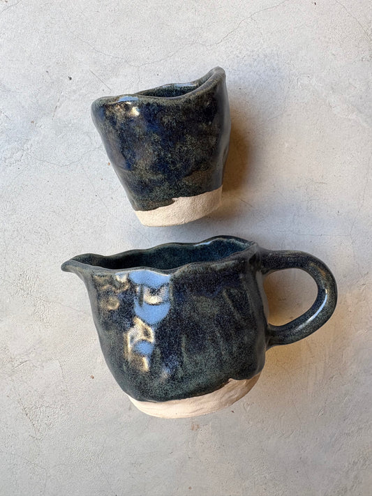 Conjunto jarra y taza azul granito