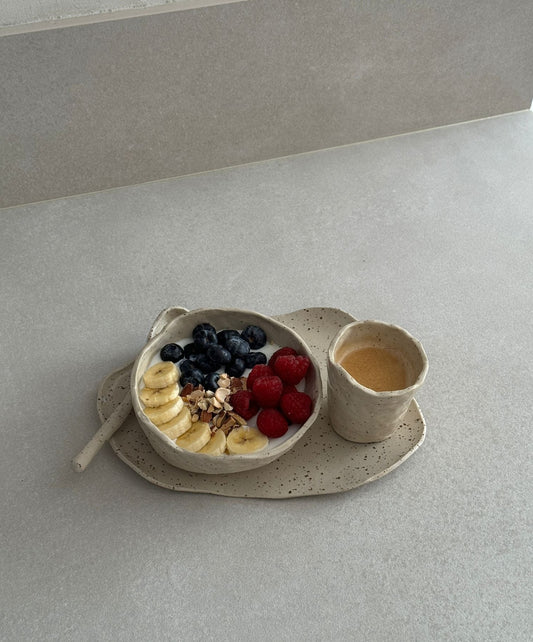 Set Moteado – Cuenco, Taza, Bandeja y Cuchara